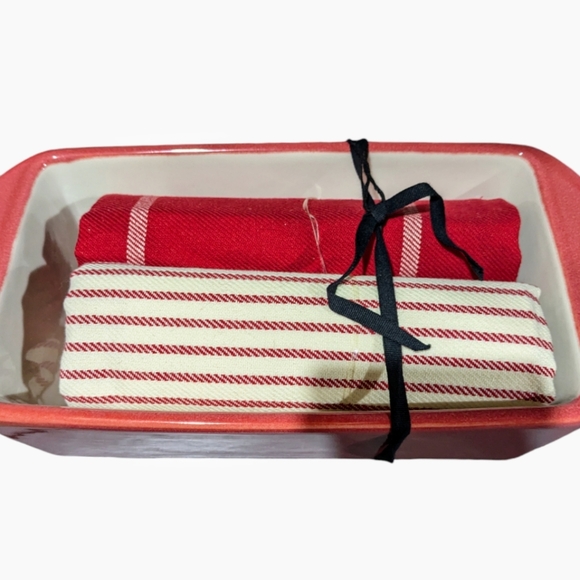 NEW Oui Loaf Pan Baker and Tea Towel Set - Picture 6 of 7